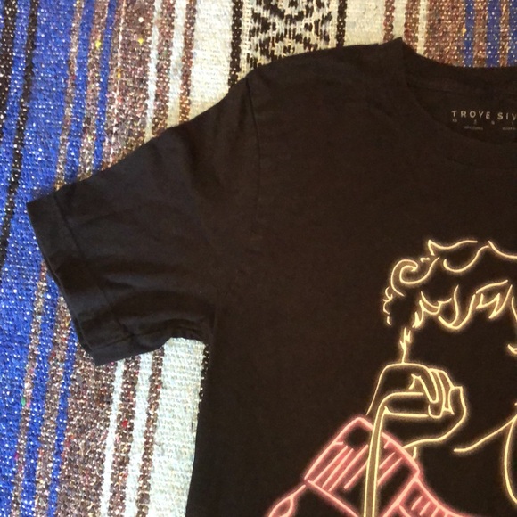 Troye Sivan 2016 Blue Neighborhood Concert Tour Tee Shirt - Picture 8 of 12